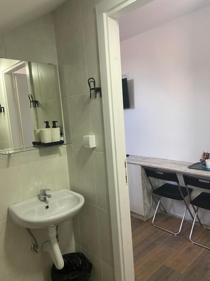 Omis Rooms Pančevo 외부 사진