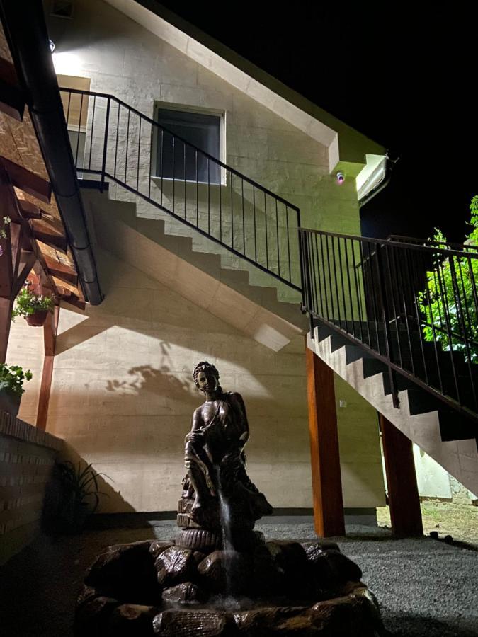 Omis Rooms Pančevo 외부 사진