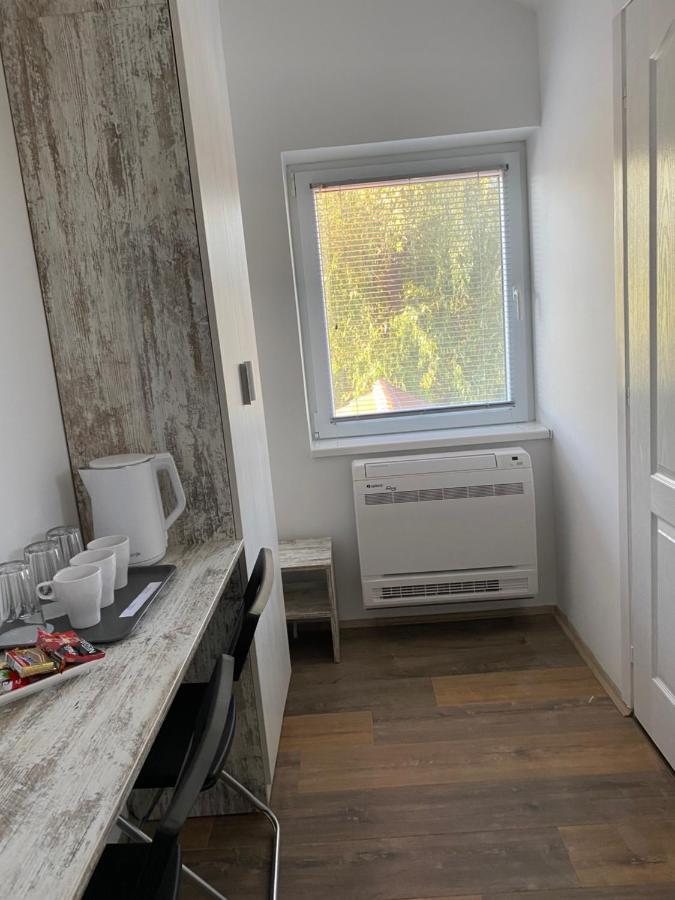Omis Rooms Pančevo 외부 사진