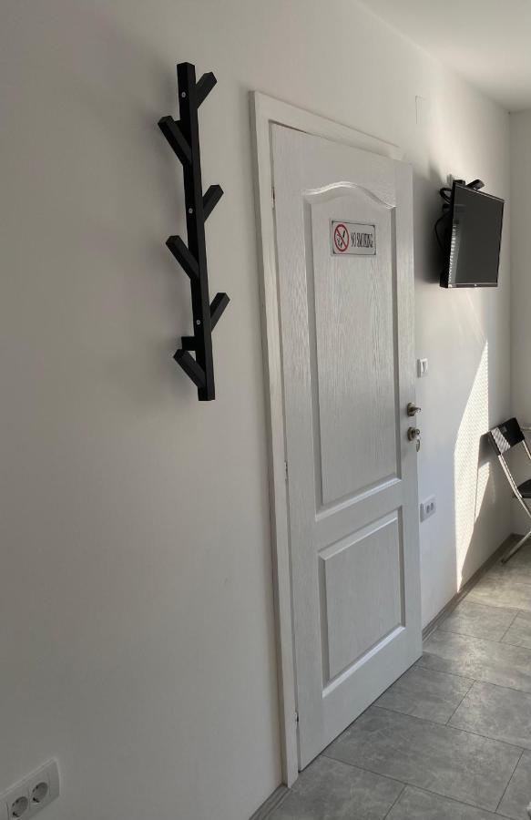 Omis Rooms Pančevo 외부 사진